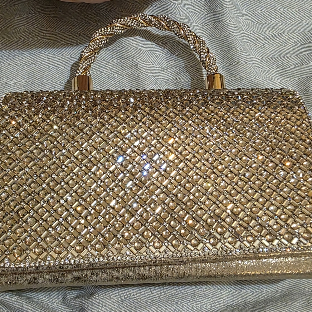 Elegant Gold Textured Clutch with Rhinestone Accents